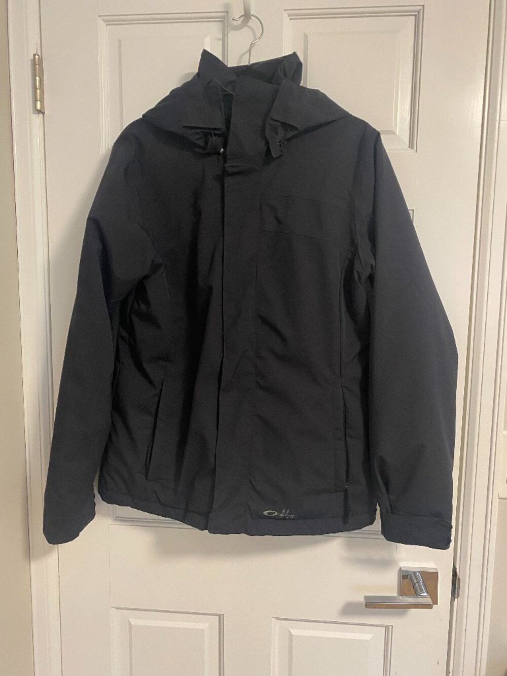Preowned Women's Oakley Winter Jacket with a Removable Hood Medium Regular
